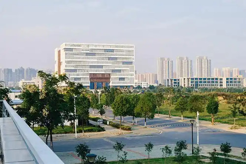 武汉理工大学校园.jpg