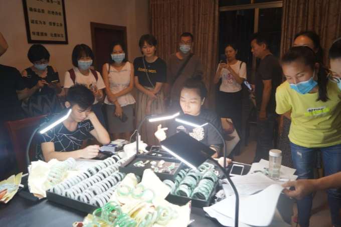 翡翠鉴定师实践课堂